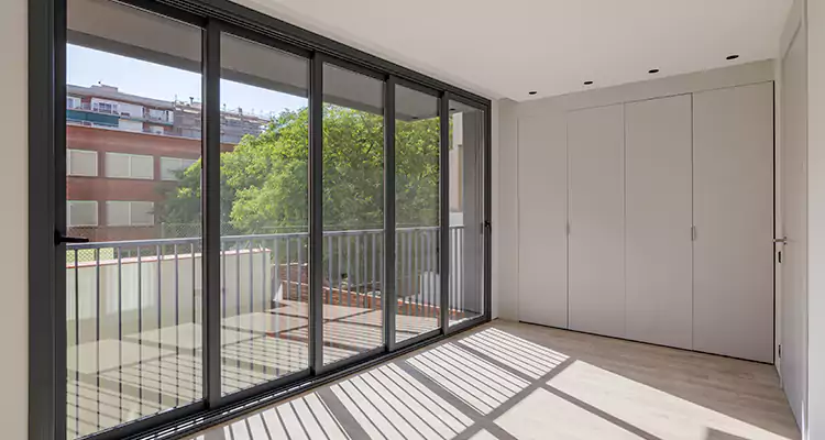 Balcony Sliding Glass Doors in St. Petersburg, FL