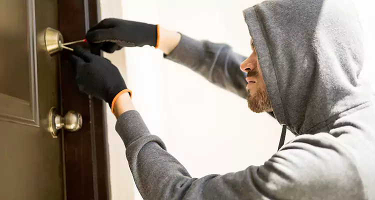 Emergency Motel Lock Repairs—Available 24/7 in St. Petersburg, FL