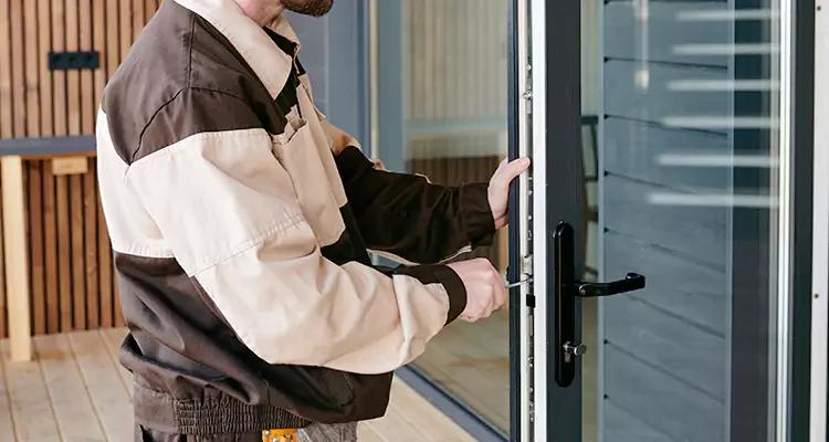 Fix Patio Screen Door Rollers in St. Petersburg, FL